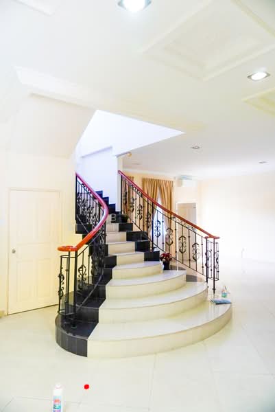 Bungalow for Rent in Country Heights (Kajang) - Abdul Mun'im Abdul Rahman - PropertyGuru.com.my