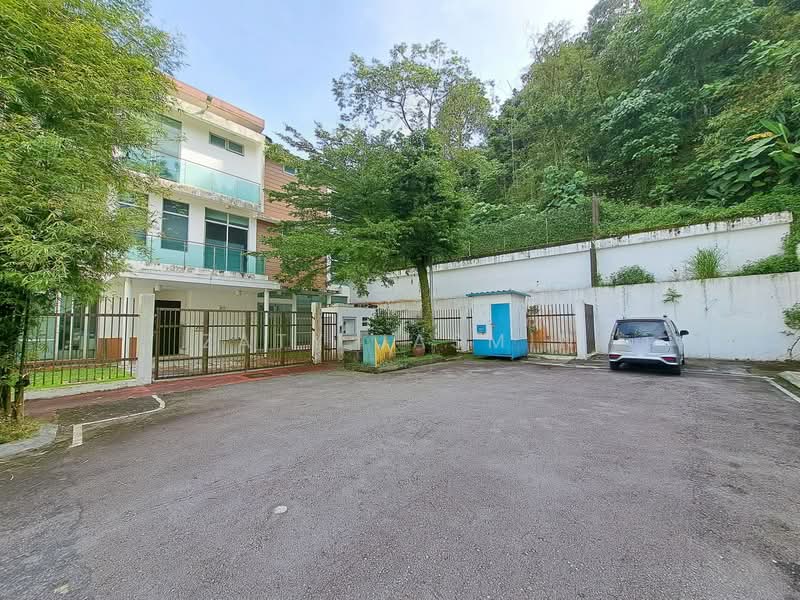 Rumah Berkembar untuk Dijual di Taman Tun Dr Ismail (Kuala Lumpur) - Zaty Jasmin - Exterior - PropertyGuru.com.my
