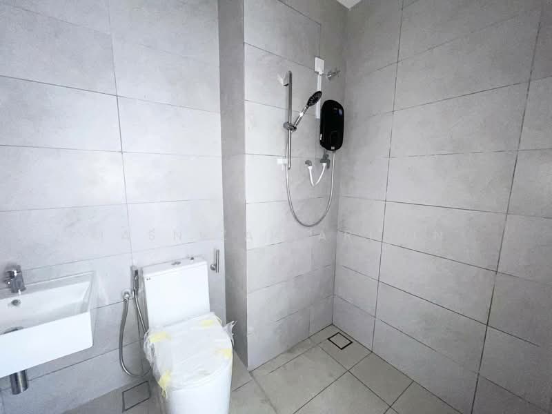 Service Residence for Sale at Armani Raja Uda - Masnizah Arifin - Bathroom - PropertyGuru.com.my
