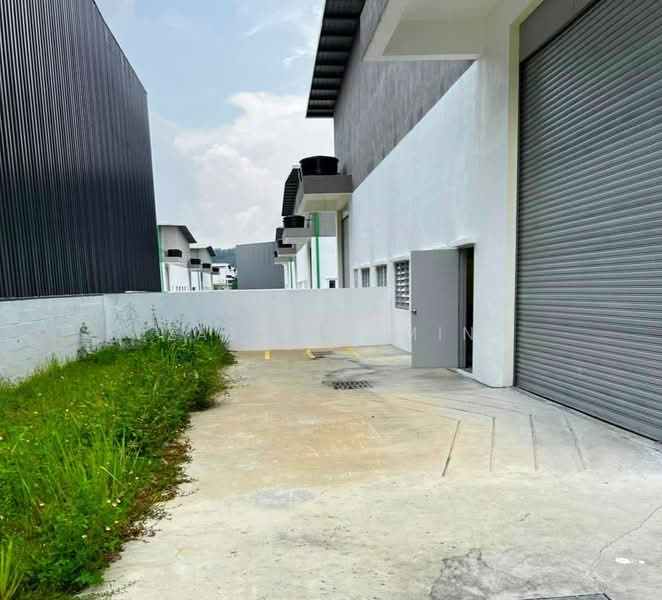 Factory for Rent in Saujana Rawang (Rawang) - Zaty Jasmin - Exterior - PropertyGuru.com.my