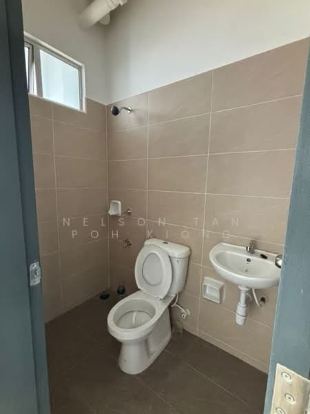 2-storey Terraced House for Sale in Taman Dato Onn (Johor Bahru) - Nelson Tan Poh Kiong - Bathroom - PropertyGuru.com.my