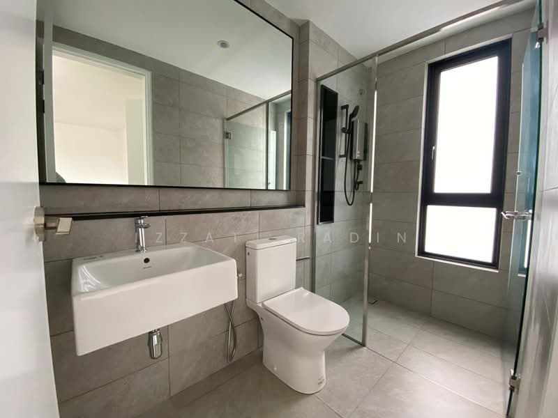 3-storey Terraced House for Sale in Seksyen U15 (Shah Alam) - Izzati Radin - Bathroom - PropertyGuru.com.my
