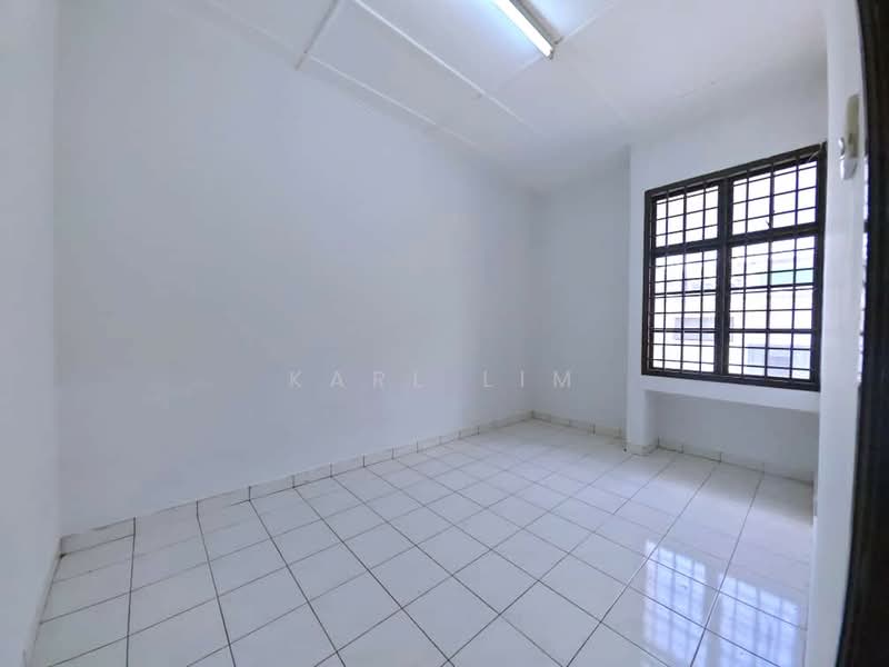 1.5-storey Terraced House for Sale in Taman Molek (Johor Bahru) - Karl Lim - Interior - PropertyGuru.com.my