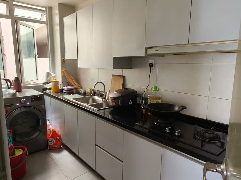 Servis Apartment untuk Disewa di KSL Residence @ Daya - LZ Lau - Kitchen - PropertyGuru.com.my