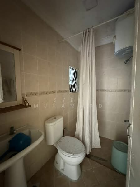 2-storey Terraced House for Sale in Kuala Selangor (Selangor) - Syed Muhammad - Bathroom - PropertyGuru.com.my