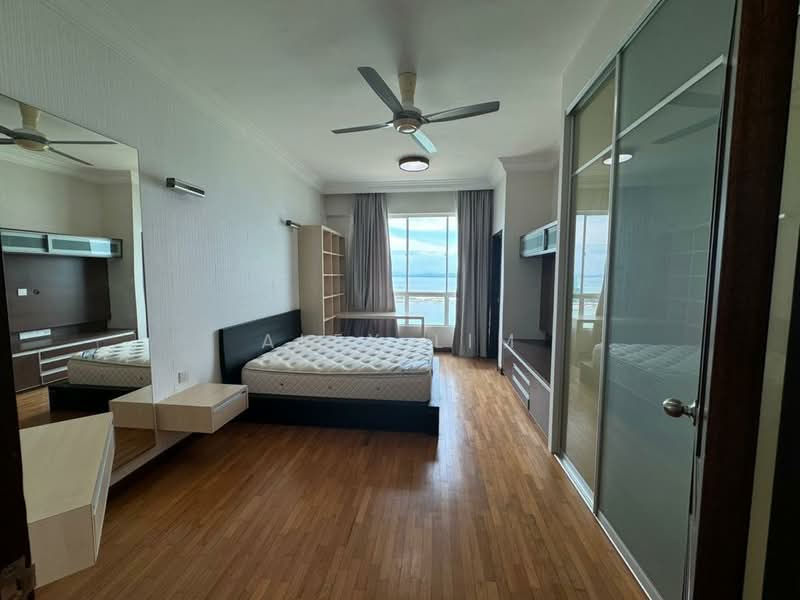 Condominium for Rent at Gurney Beach Resort - Alex Lim - Bedroom - PropertyGuru.com.my