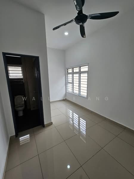 Cluster House for Sale in Taman Nusantara (Iskandar Puteri (Nusajaya)) - Wallace Ang - Bathroom - PropertyGuru.com.my