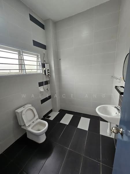 Cluster House for Sale in Taman Nusantara (Iskandar Puteri (Nusajaya)) - Wallace Ang - Bathroom - PropertyGuru.com.my