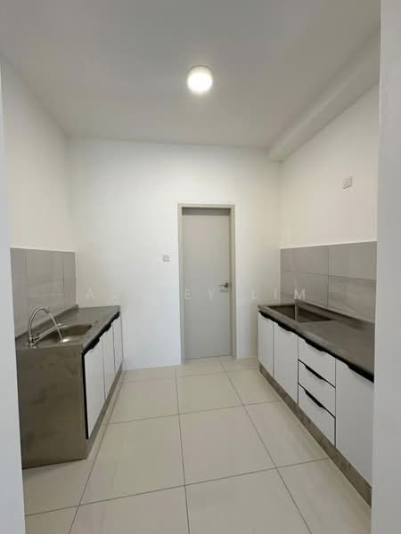 Servis Apartment untuk Disewa di Vivo Executive Apartment - Ashley Lim - Kitchen - PropertyGuru.com.my