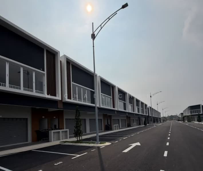 Kedai / Pejabat untuk Disewa di Bandar Serenia (Dengkil) - Michael Chen - Exterior - PropertyGuru.com.my