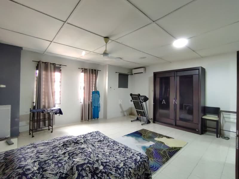 2-storey Terraced House for Sale in Bandar Nusaputra (Puchong) - Tasya Ruslan - Bedroom - PropertyGuru.com.my