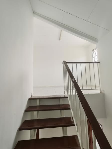 Rumah Teres 2.5 Tingkat untuk Disewa di Taman Desa Karunmas (Balakong) - Maccen Cheong - Interior - PropertyGuru.com.my