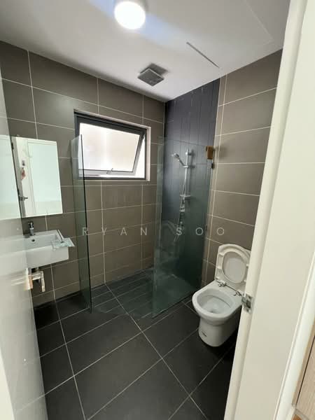 Condominium for Sale at Urbana Residences - Ryan Soo - Room 2 Bathroom - PropertyGuru.com.my