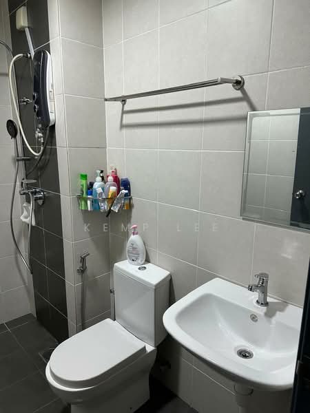 Condominium for Rent at Seri Tijanni - Kemp Lee - Master Bathroom - PropertyGuru.com.my