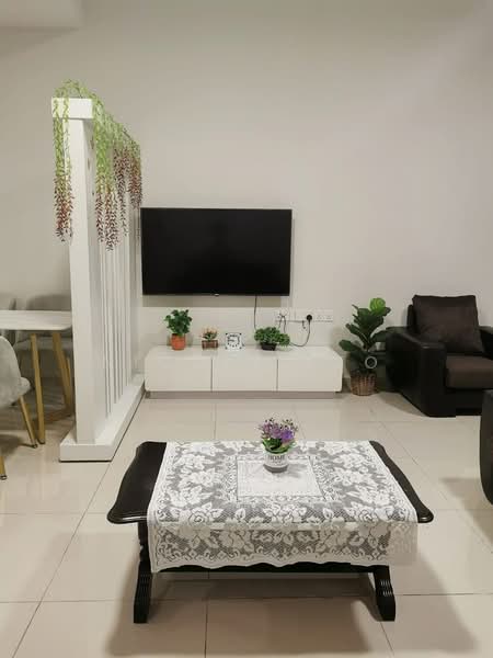 Kediaman Servis untuk Disewa di Ong Kim Wee Residence - Nicole Yeo - Living Room - PropertyGuru.com.my
