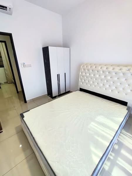 Service Residence for Sale at Veranda Residence - Sam . - Bedroom - PropertyGuru.com.my
