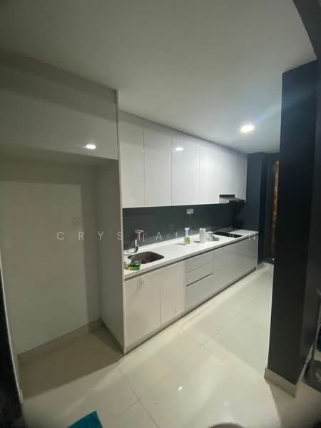 Kondominium untuk Dijual di Bora Residences - Crystal Tan - Kitchen - PropertyGuru.com.my