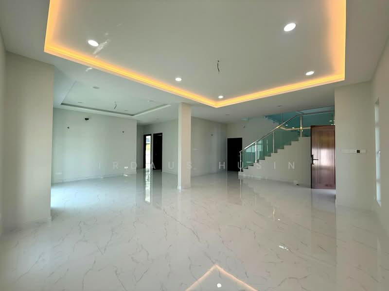 Bungalow for Sale in Sungai Merab (Dengkil) - Firdaus Husin - Living Room - PropertyGuru.com.my