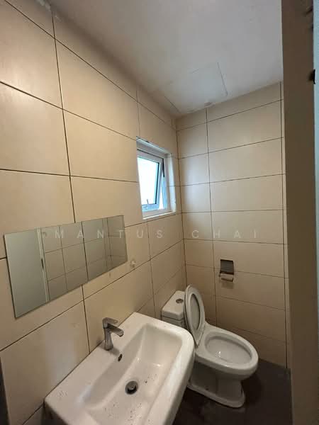 Condominium for Sale at The Holmes 1 - Mantus Chai - Bathroom - PropertyGuru.com.my