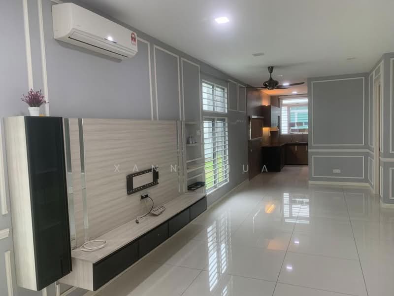 2-storey Terraced House for Rent in Bandar Putra Permai (Seri Kembangan) - Xann Chua - Living Room - PropertyGuru.com.my