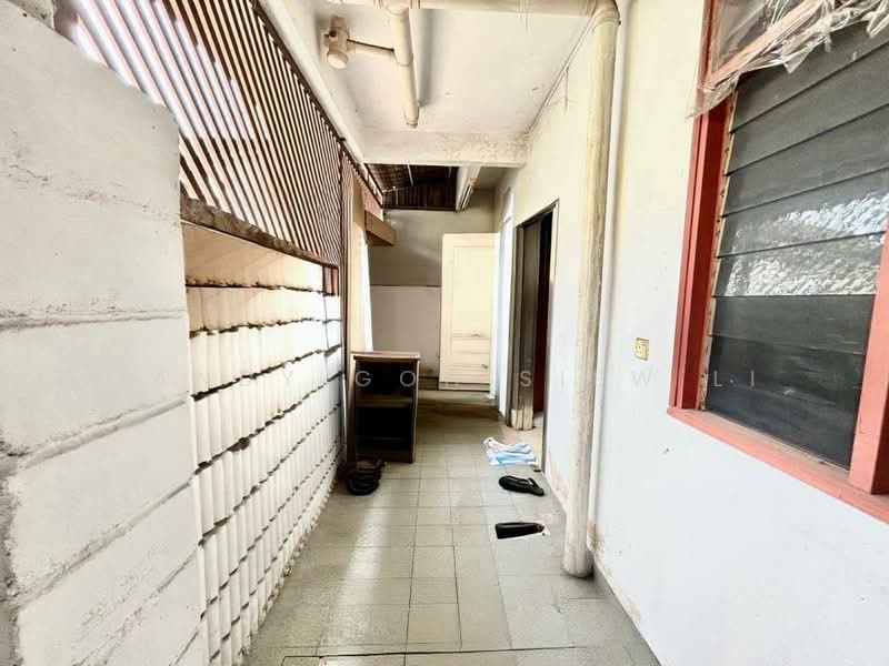 2-storey Terraced House for Sale in Taman Johor Jaya (Johor Bahru) - Mandy Goh Siew Li - Corridor - PropertyGuru.com.my