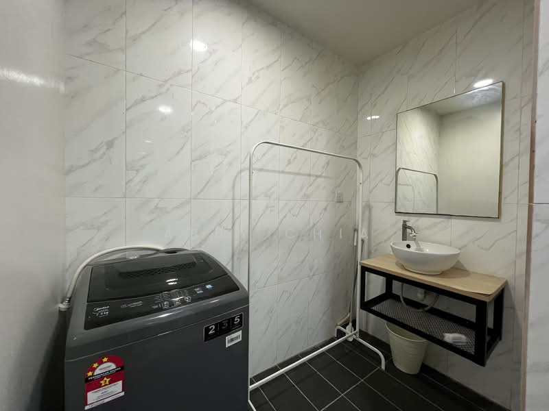 Service Residence for Rent at SOHO @ Empire City - Abby Chia - Bathroom - PropertyGuru.com.my
