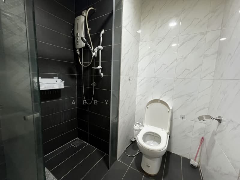 Service Residence for Rent at SOHO @ Empire City - Abby Chia - Bathroom - PropertyGuru.com.my