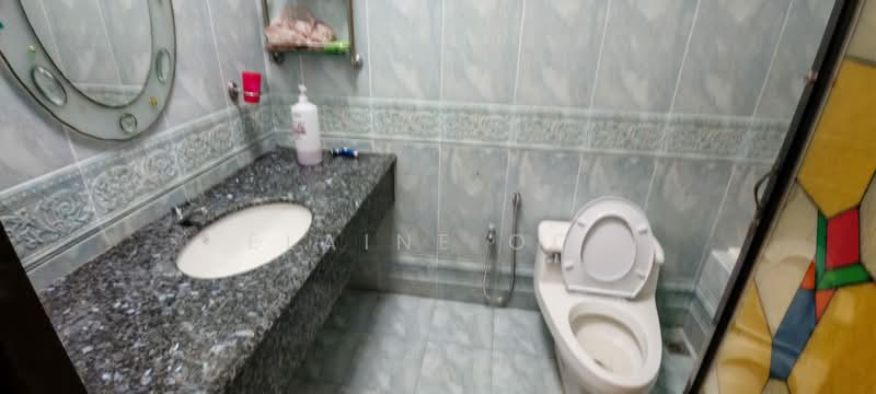 Rumah Teres 3 Tingkat untuk Dijual di Bukit Jambul (Penang) - Elaine Ooi - Bathroom - PropertyGuru.com.my