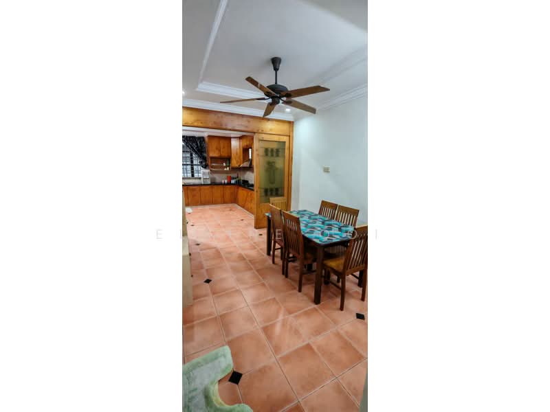 Rumah Teres 3 Tingkat untuk Dijual di Bukit Jambul (Penang) - Elaine Ooi - Kitchen - PropertyGuru.com.my