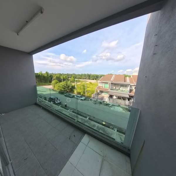 Townhouse for Rent in Sitiawan (Perak) - Lingko Tan - Balcony - PropertyGuru.com.my