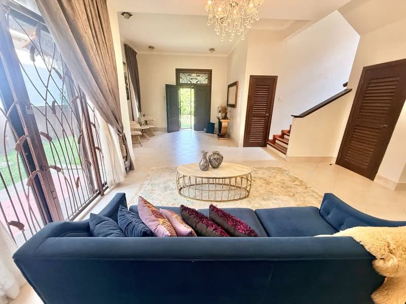 Rumah Banglo untuk Dijual di Seksyen 27 (Shah Alam) - Wan Azlan Ahmad - Living Room - PropertyGuru.com.my