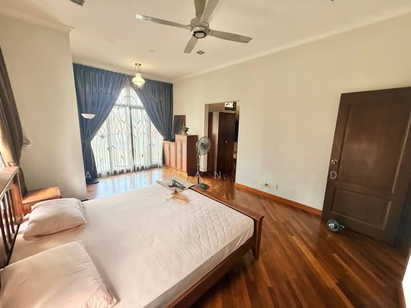 Rumah Banglo untuk Dijual di Seksyen 27 (Shah Alam) - Wan Azlan Ahmad - PropertyGuru.com.my