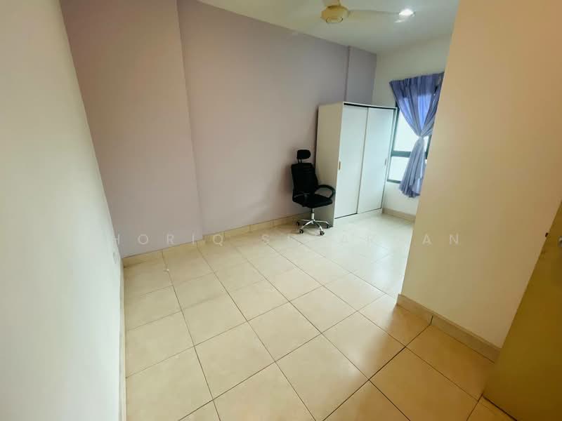 Condominium for Sale at Changkat View - Thoriq Suparman - Bedroom - PropertyGuru.com.my