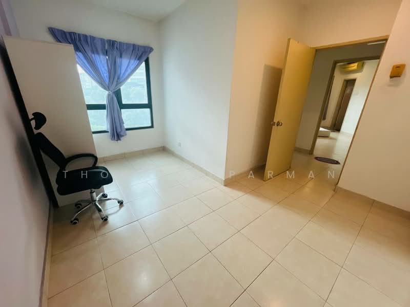 Condominium for Sale at Changkat View - Thoriq Suparman - Bedroom - PropertyGuru.com.my