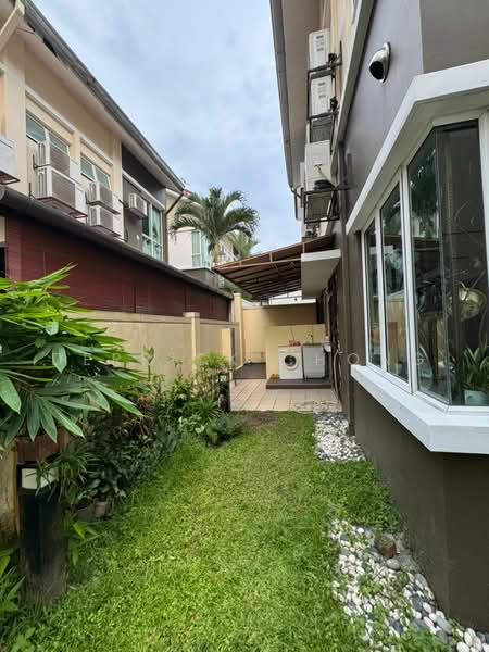 Bungalow House untuk Dijual di Batu 9 (Cheras) - Derrick Chong - Exterior - PropertyGuru.com.my