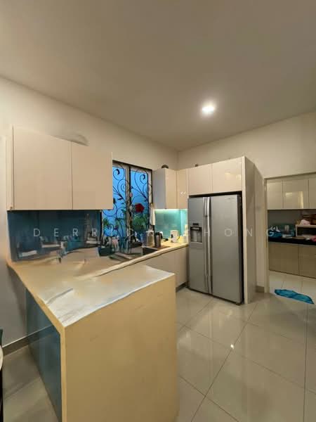 Bungalow House untuk Dijual di Batu 9 (Cheras) - Derrick Chong - Kitchen - PropertyGuru.com.my