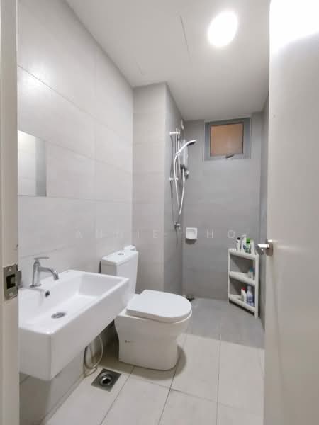 Service Residence for Sale at Gravit8, Klang - Annie Kho - Bathroom - PropertyGuru.com.my