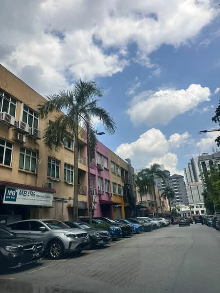 Shop / Office for Rent in Petaling Jaya (Selangor) - Veron Leong - Exterior - PropertyGuru.com.my