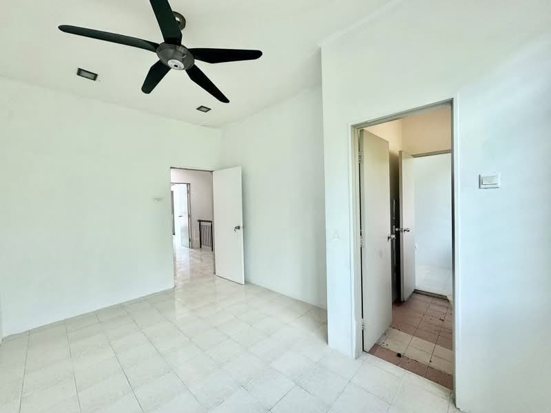 2-storey Terraced House for Sale in Sungai Buloh (Selangor) - Alif Saad - PropertyGuru.com.my