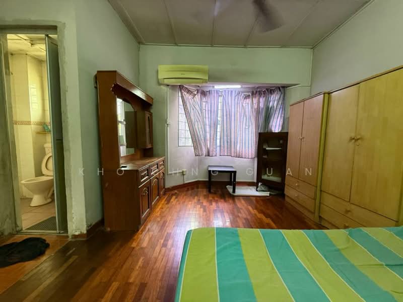 Rumah Teres 2 Tingkat untuk Dijual di Puchong Utama (Seksyen 6) (Puchong) - Kho Chng Guan - Bedroom - PropertyGuru.com.my