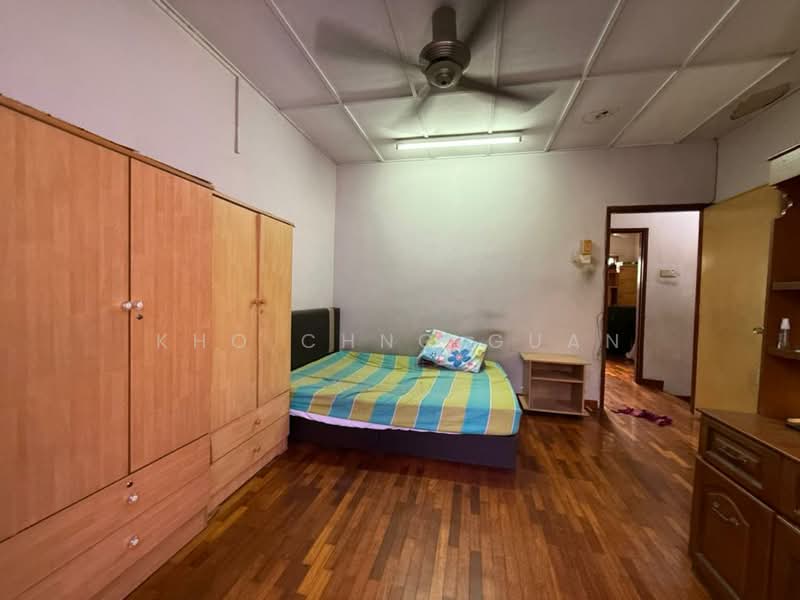 Rumah Teres 2 Tingkat untuk Dijual di Puchong Utama (Seksyen 6) (Puchong) - Kho Chng Guan - Bedroom - PropertyGuru.com.my