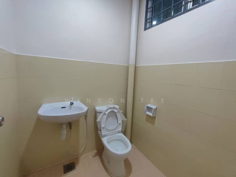 2-storey Terraced House for Sale in Pasir Gudang (Johor) - Winson Tee - Bathroom - PropertyGuru.com.my