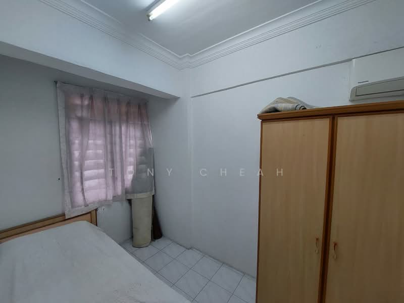 Apartment for Sale at Sinar Bukit Dumbar - Tony Cheah - Bedroom - PropertyGuru.com.my