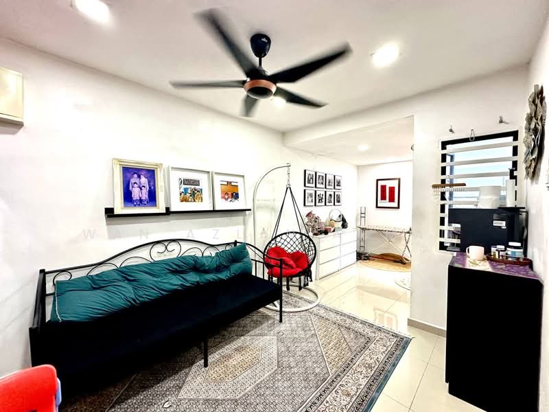 Rumah Teres untuk Dijual di Lembah Keramat (Ulu Kelang) - Wan Azlan Ahmad - Living Room - PropertyGuru.com.my