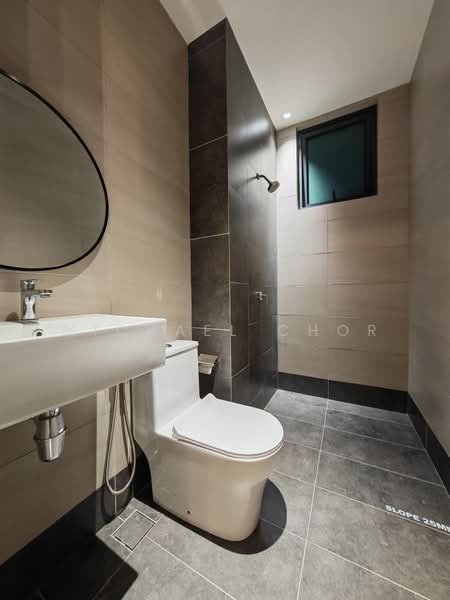 Kondominium untuk Dijual di Veridian Residence - Michael Chor - Bathroom - PropertyGuru.com.my