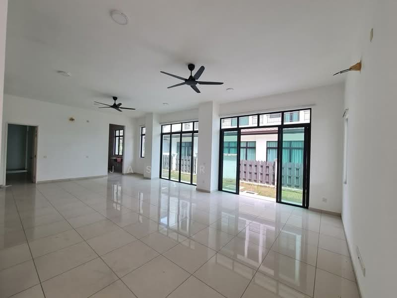 Cluster House for Rent in Eco Majestic (Semenyih) - Jasper Tan - Living Room - PropertyGuru.com.my