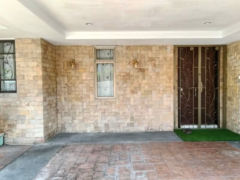 Rumah Teres 2 Tingkat untuk Dijual di Bukit Jelutong (Shah Alam) - Fatin Azemi - Exterior - PropertyGuru.com.my