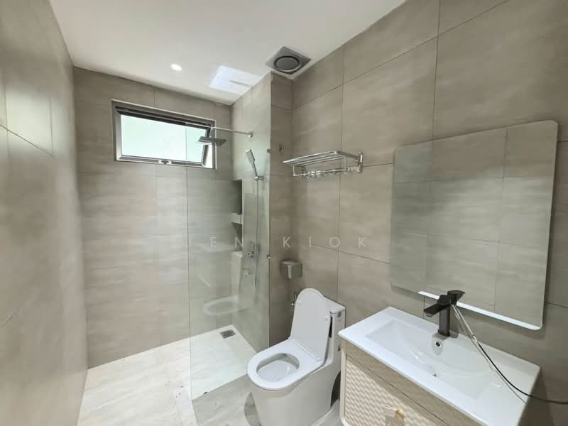 Semi-Detached House for Sale in Iskandar Puteri (Nusajaya) (Johor) - Jen Kiok - Bathroom - PropertyGuru.com.my