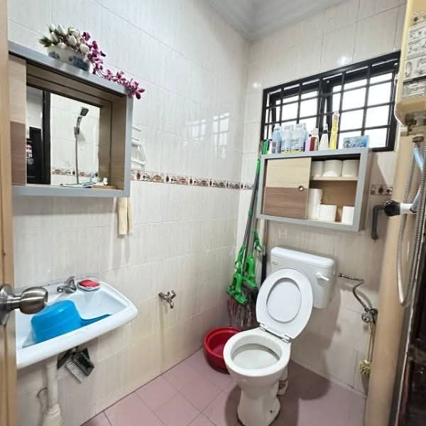 Rumah Teres 1 Tingkat untuk Dijual di Johor Bahru (Johor) - Ong Lih Shyan - Bathroom - PropertyGuru.com.my