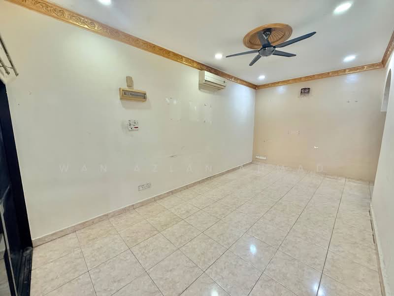 1-storey Terraced House for Sale in Klang (Selangor) - Wan Azlan Ahmad - PropertyGuru.com.my